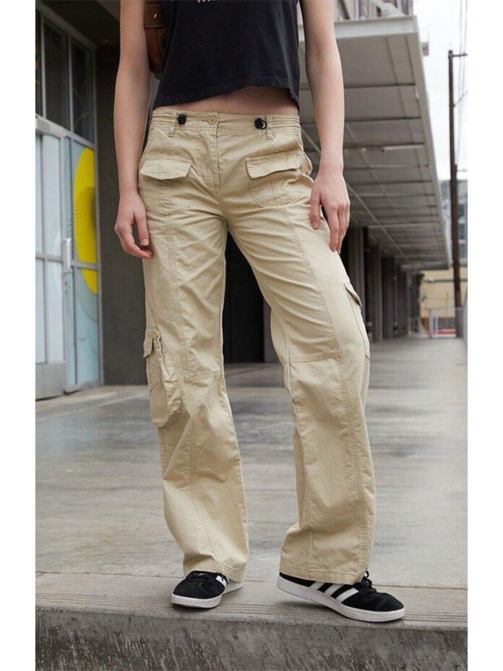 Brandy Melville Khaki Cargo Pants - Beige